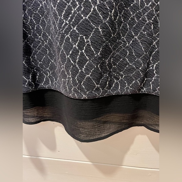 CALVIN KLEIN navy & gray women’s top size M - Picture 11 of 11